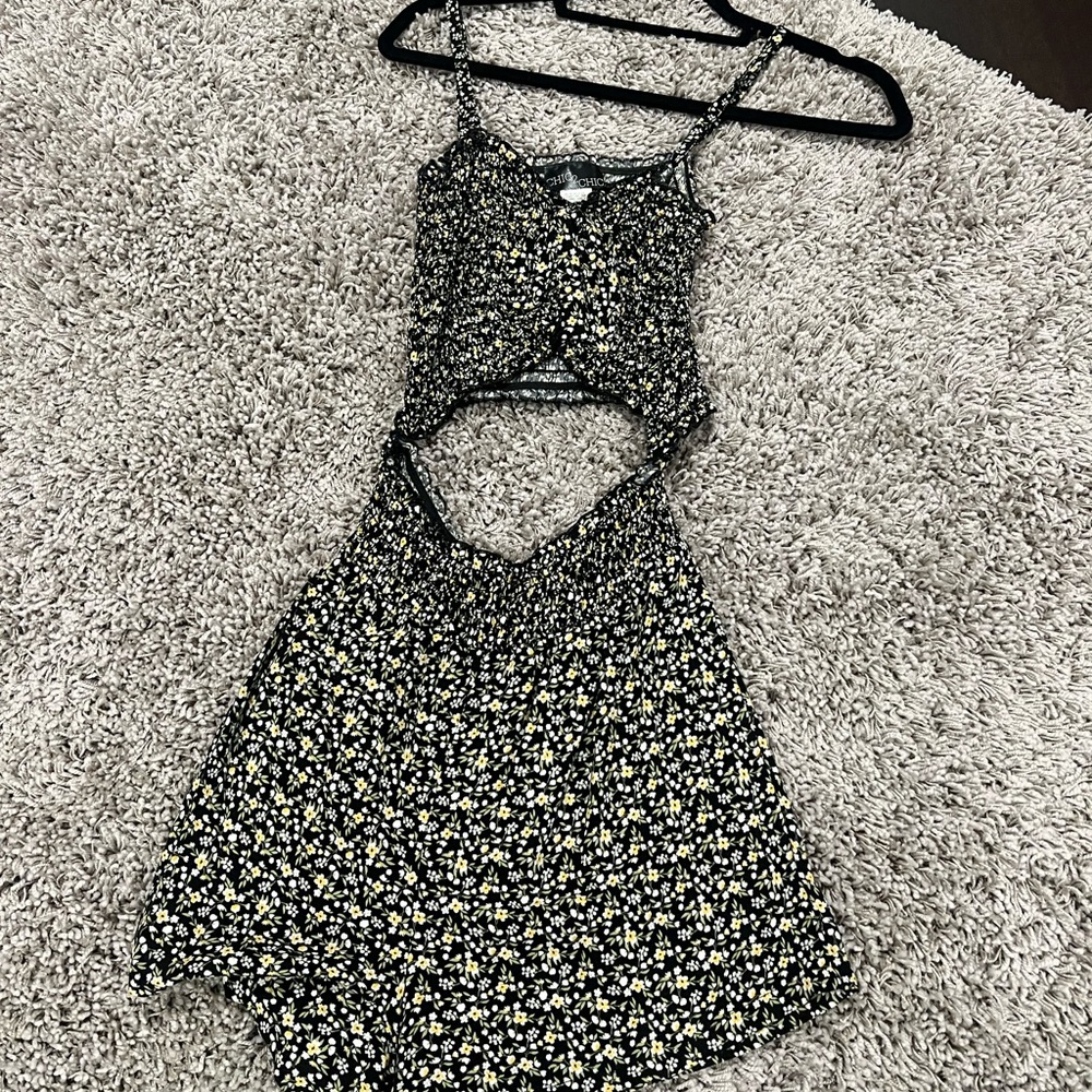 Chic 2 chic dress romper, worn once, beautiful!